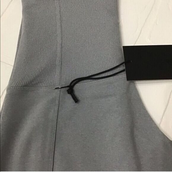 Compression high waist yoga capri leggings NWT grey size M - Picture 6 of 12